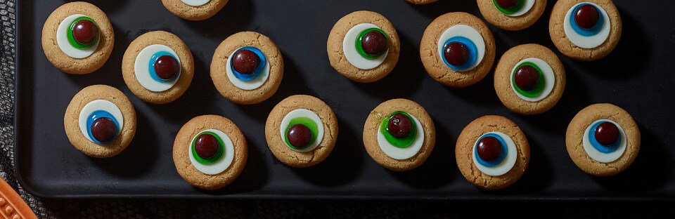 Monster Eyeball Cookie Cups