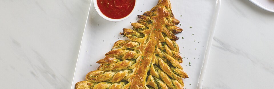 garlic butter tree with marinara dip